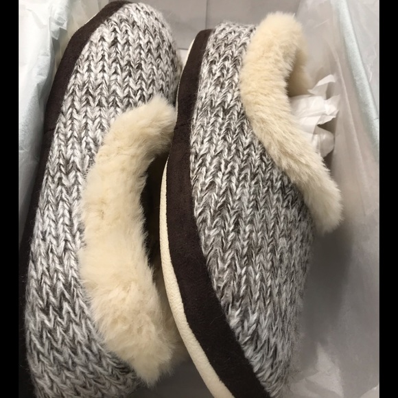 COLDWATER CREEK WALK WITH ME FIRESIDE SLIPPERS - Picture 3 of 12